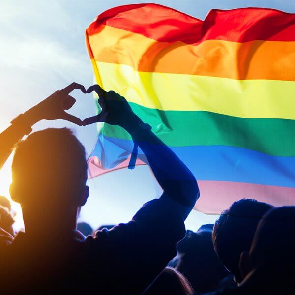 A luchar contra el aislamiento y soledad en la comunidad LGBTQ+